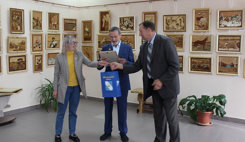 Магия деревянного цветка