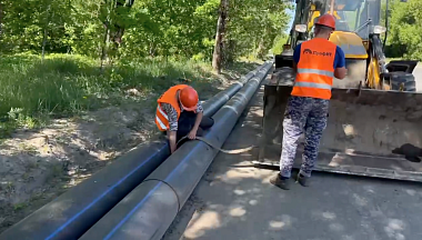 В Калуге полным ходом идёт капитальный ремонт крупного водовода на улице Путейской