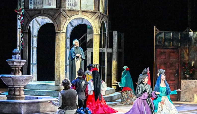 В Калужской драме появилась «Хитроумная влюбленная»