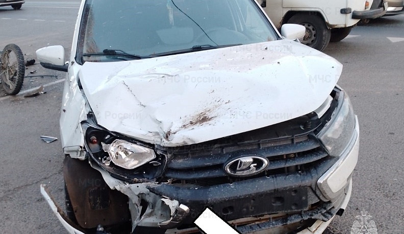 В Жуковском районе «Лада» столкнулась с мотоциклом