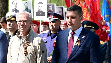 В Малоярославецком округе Вячеслав Фетисов почтил память подольских курсантов 