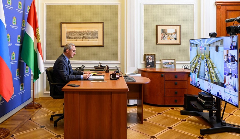 Владислав Шапша рекомендовал главам администраций муниципалитетов области принять меры по своевременному реформированию унитарных предприятий 