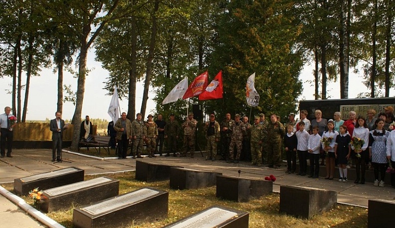 В Жиздринском районе перезахоронили останки бойцов Великой Отечественной войны