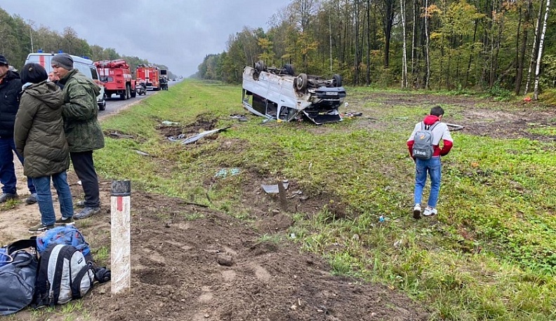 В КБ №8 сообщили подробности аварии с микроавтобусом в Калужской области