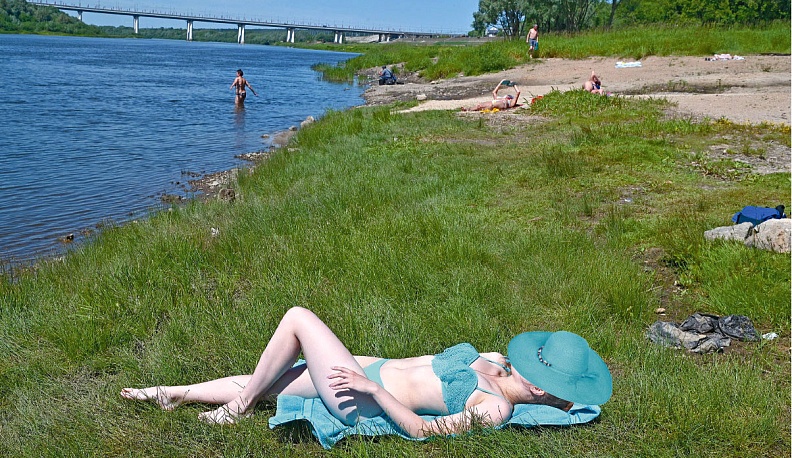 БЕЗпляжный сезон