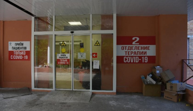 Студенты-медики из КГУ работают в красной зоне областной больницы