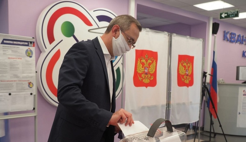 Владислав Шапша принял участие в голосовании за поправки к Конституции РФ