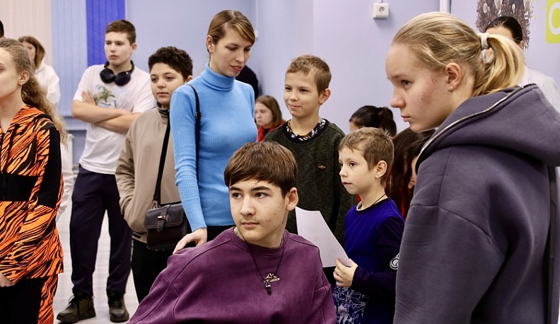 Калужские школьники написали письма и собрали аптечки для участников СВО