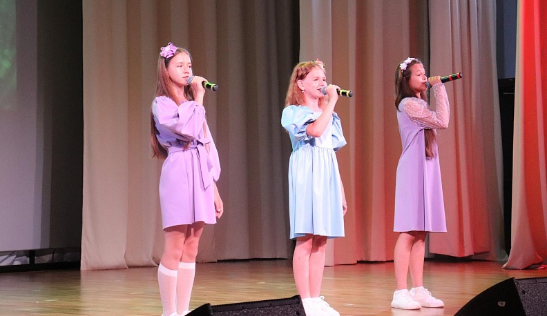 В Ферзикове отпраздновали концертом «Ромашковое счастье» День семьи, любви и верности 