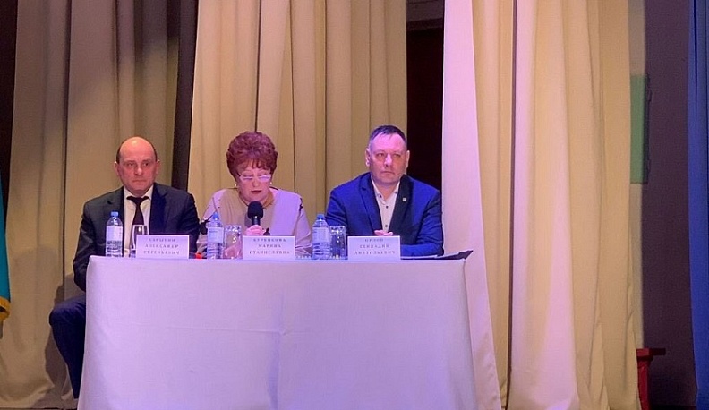 В Жиздринском районе прошел отчет главы администрации о социально-экономическом развитии муниципалитета