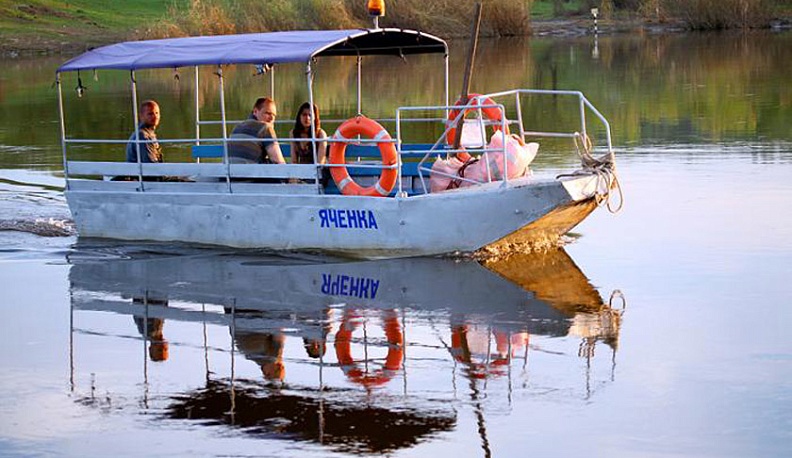 Первомай калужане могут встретить на лодочной переправе через Оку