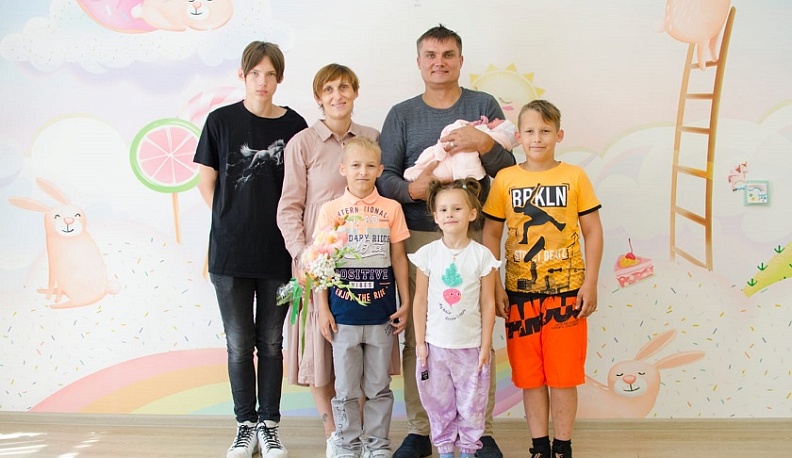 Многодетной семье из Калужской области выплатят 100 тысяч рублей маткапитала