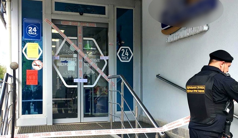 Судебные приставы за 12-миллионный долг арестовали помещение в центре Калуги