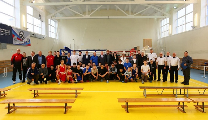 В Калуге прошел боксерский турнир памяти героя-спецназовца