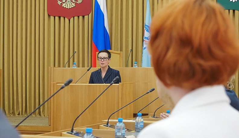 В Калуге вручили дипломы выпускникам Президентской программы подготовки управленческих кадров