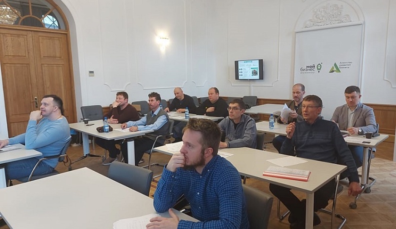 В Калужской области обучили 15 специалистов предприятий-участников нацпроекта «Производительность труда» 