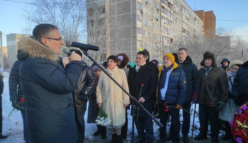 В Калуге открыли памятную стелу генерал-полковнику Попову