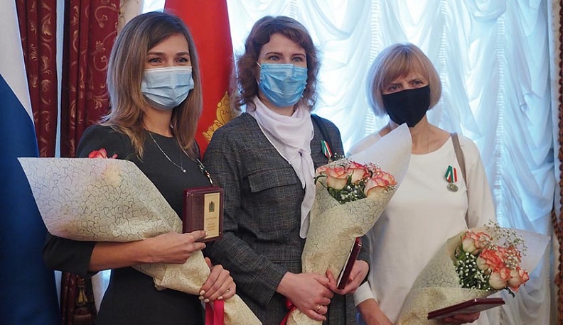 Медалью «За медицинскую доблесть» наградили еще 25 медиков 