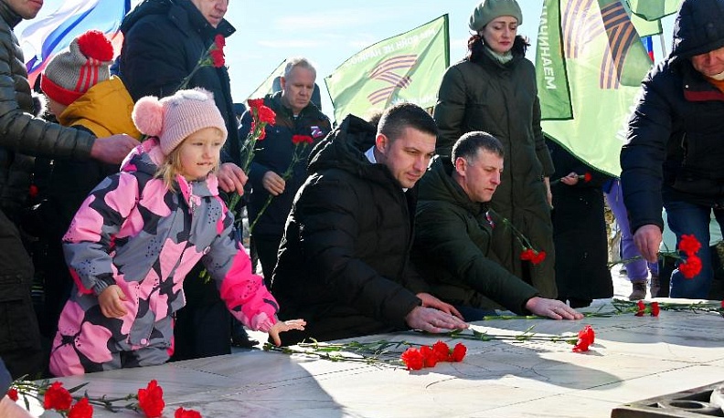 В Малоярославецком районе прошёл автопробег в поддержку Российской армии
