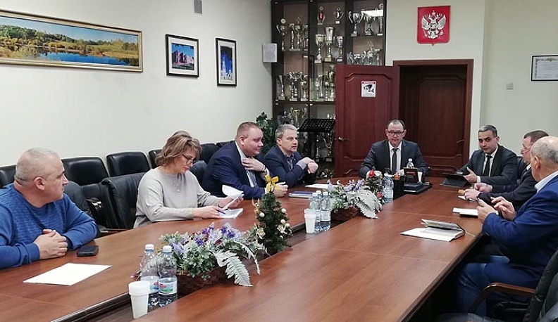 В Дзержинском и соседних районах оборудуют дополнительные площадки для мусора