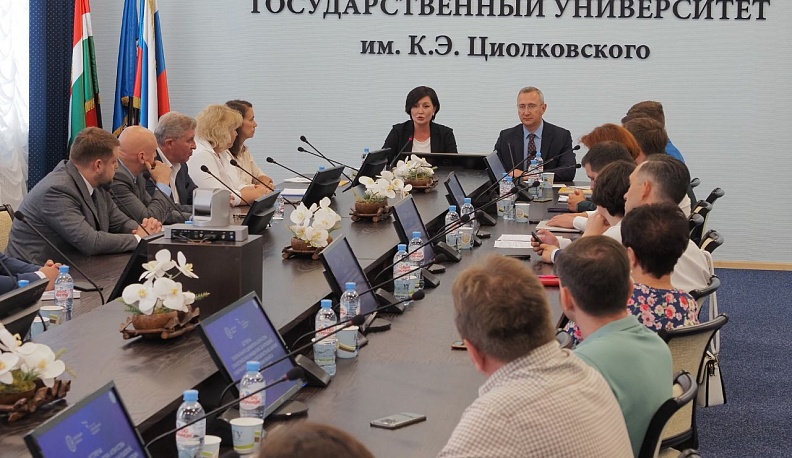 Генеральный директор «АСИ» обсудила развитие малого и среднего бизнеса с калужскими предпринимателями