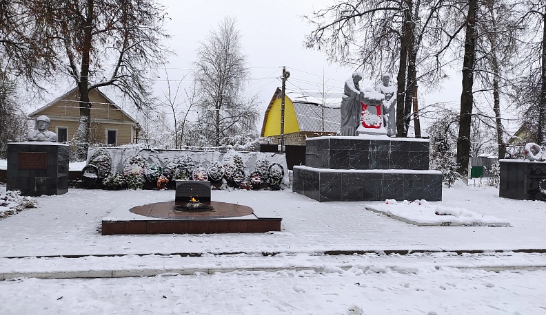 Высокому подвигу земной поклон