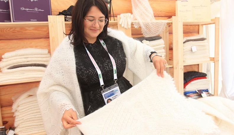 Показ пуховой моды состоялся на международном форуме "Хлеб, ты - мир"