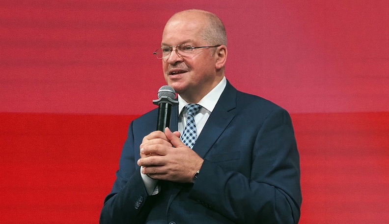 Калужских педагогов поздравили с профессиональным праздником