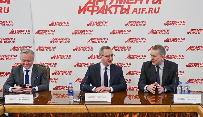 Владислав Шапша побывал в издательском доме «Аргументы и факты» в Москве