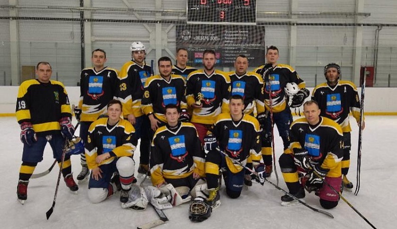 Хоккейная команда «Рессета».