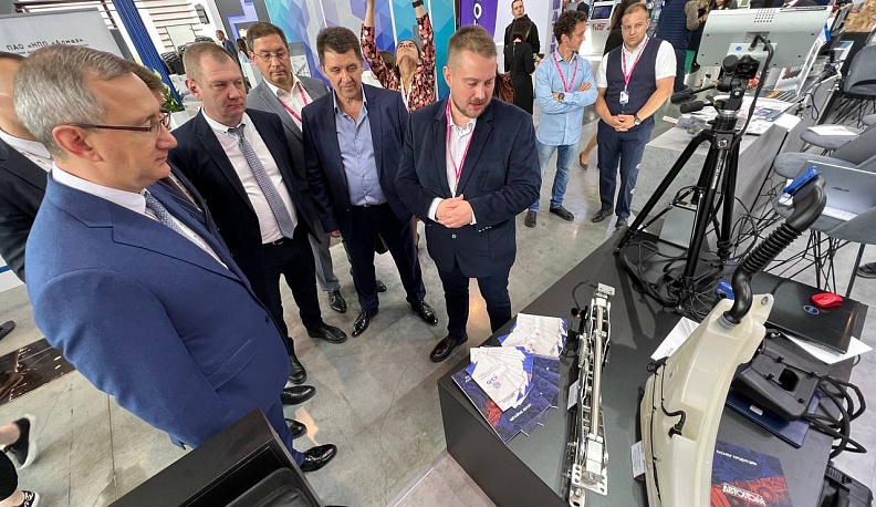 Владислав Шапша рассказал о стенде Калужской области на ИННОПРОМе