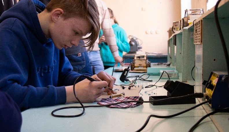 Центры Молодежного Инновационного Творчества Калужской области получат гранты от Фонда содействия инновациям