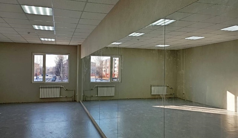 Кировскую детскую школу искусств оперативно отремонтировали после атаки БПЛА