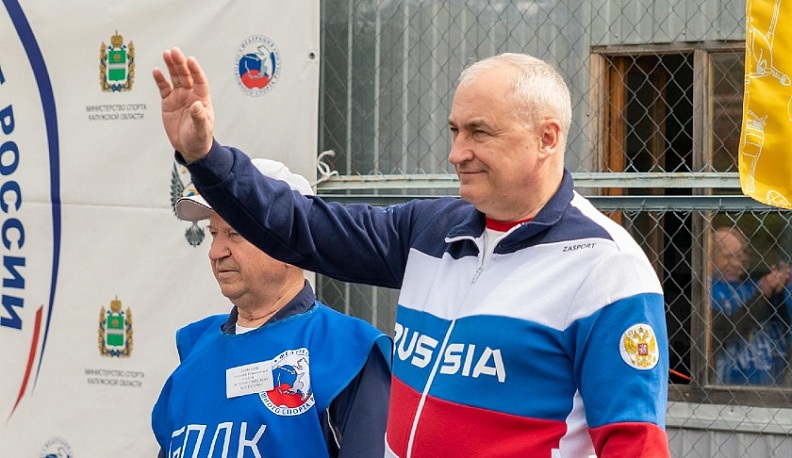 В Калуге начался чемпионат ЦФО по городошному спорту