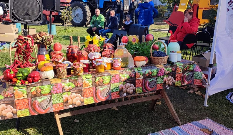 В Людиновском районе отметили день работников сельского хозяйства и перерабатывающей промышленности