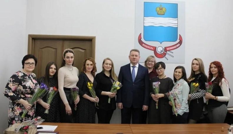 В управлении горхозяйства Калуги поздравили женщин-журналистов