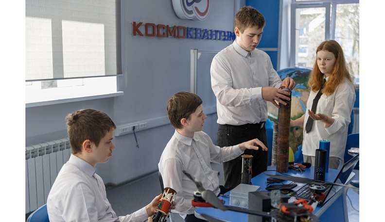 Зато мы делаем  ракеты