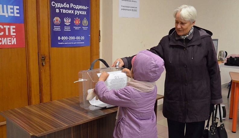 Жители Донбасса, Запорожья и Херсонщины в Калужской области продолжают участвовать в референдуме о вхождении в состав России