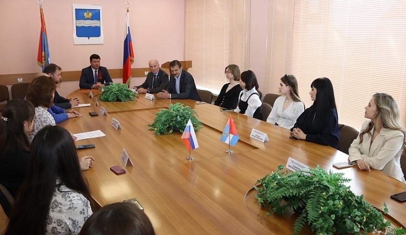 В Калуге наградили победителей межрегионального конкурса патриотических сочинений