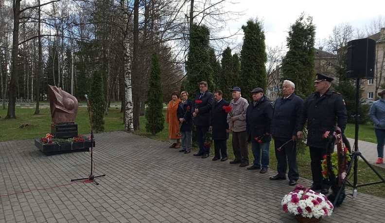 В Обнинске прошел митинг в память о ликвидаторах, работавших на Чернобыльской АЭС 