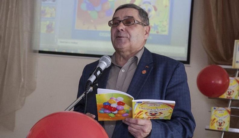 В Калуге вышел восьмой выпуск юмористического альманаха «Искры юмора и смеха»