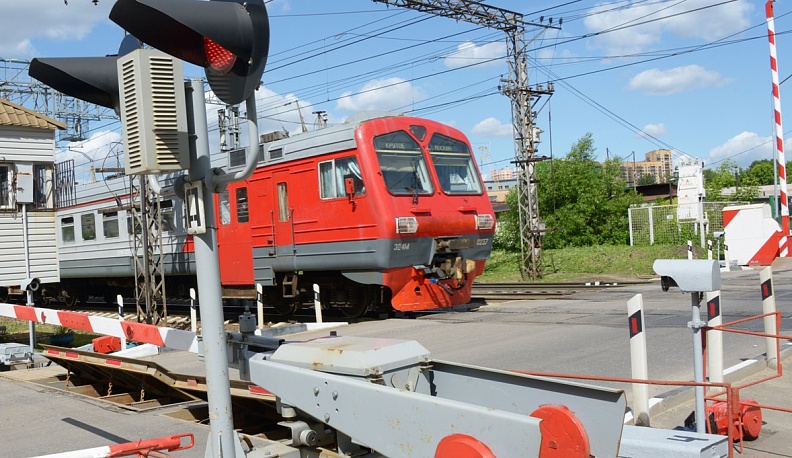 В Малоярославцецком районе временно перекроют ж/д переезд
