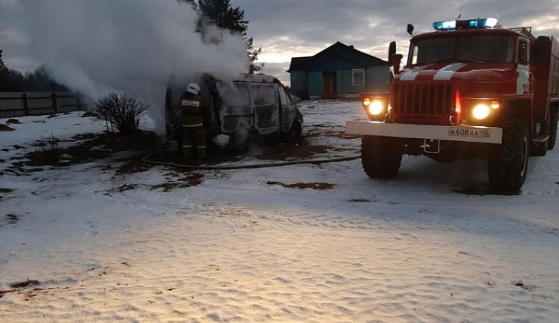 В Спас-Деменском районе сгорела машина 