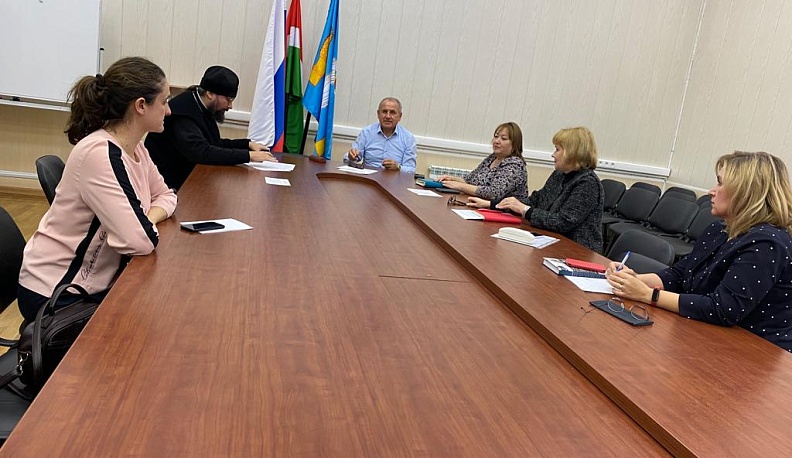 В Калужской области прошло заседание совета по духовно-нравственному воспитанию молодежи