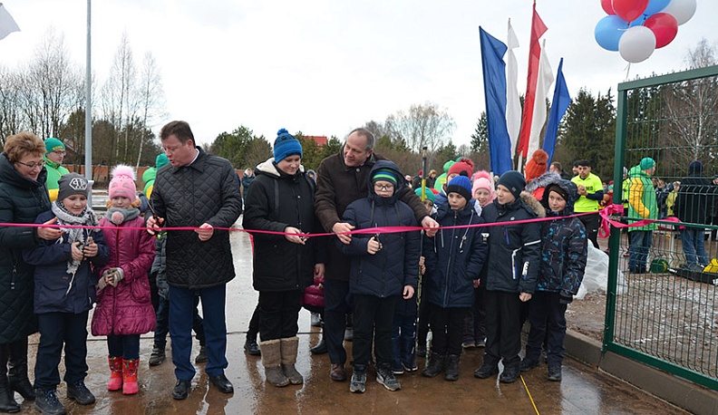Юхновский район получил в один день сразу два подарка
