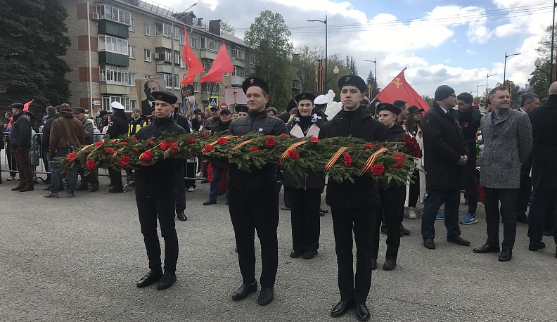 Памятный церемониал прошел в Обнинске у мемориала «Вечный огонь»