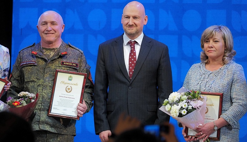 Калужских работников техникумов и колледжей поздравили с профессиональным праздником