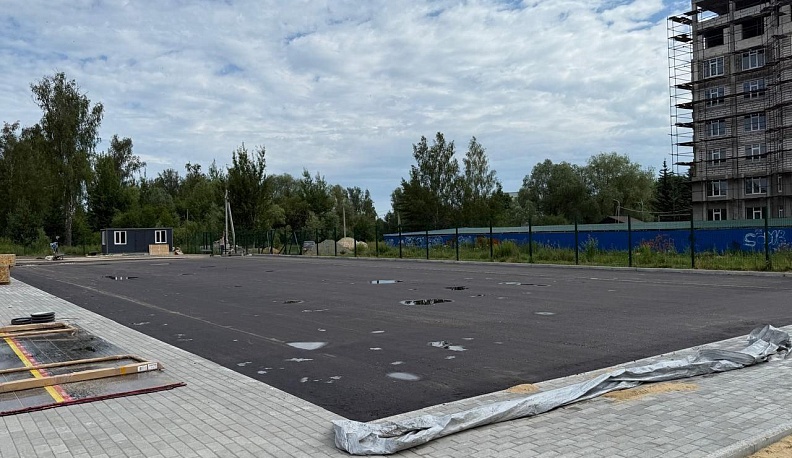 В Тарусском районе продолжается обновление физкультурно-оздоровительного комплекса