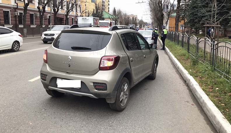 В Калуге водитель «Рено» сбил человека