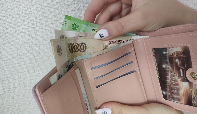 В Калуге два бухгалтера  украли из бюджета 800 тысяч рублей